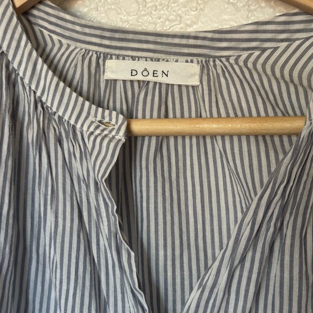Doen Jane Striped Button-Front Blouse - Picture 4 of 7